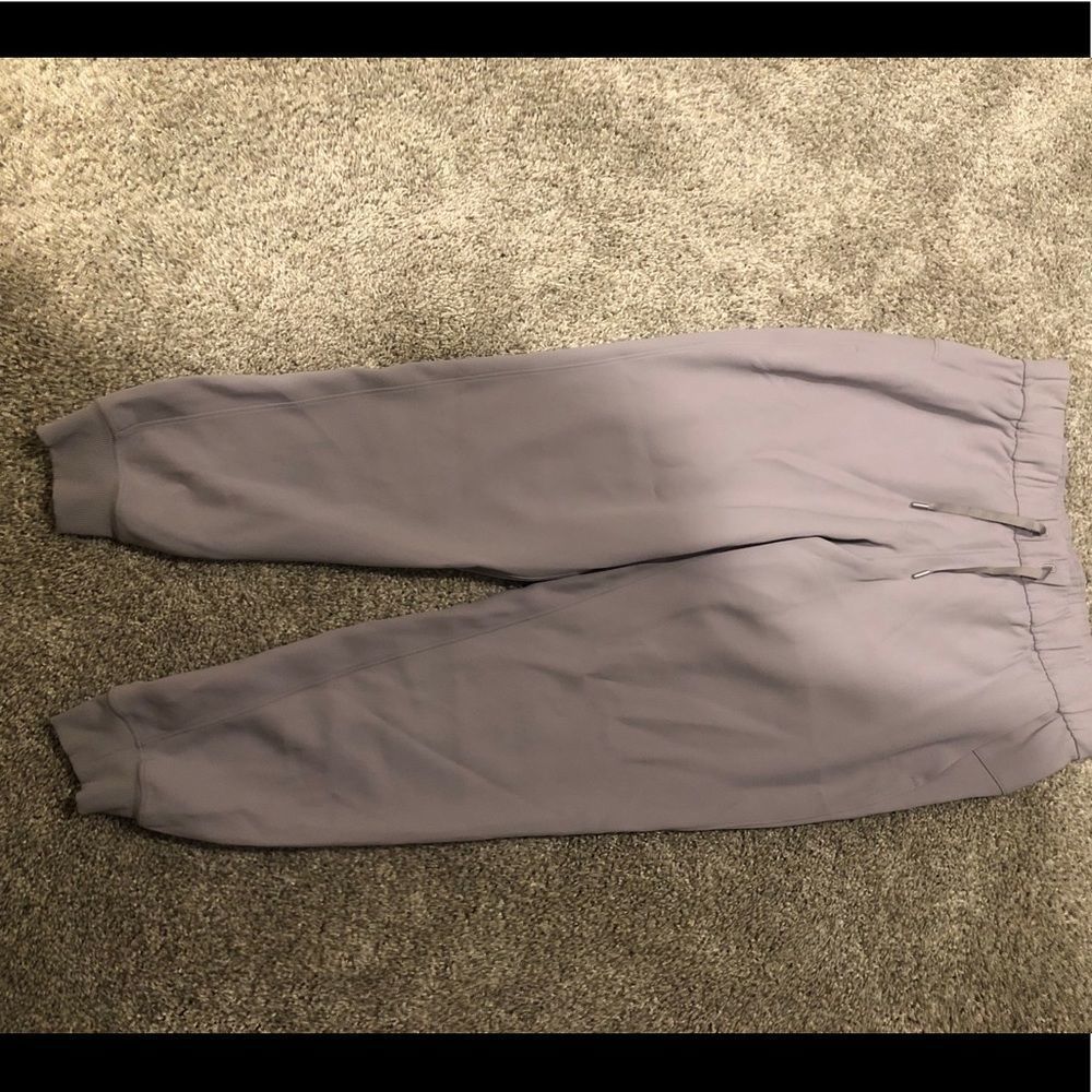 Lulu lemon on the fly - Picture 2 of 3
